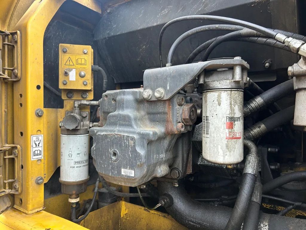Komatsu PC 240LC-8