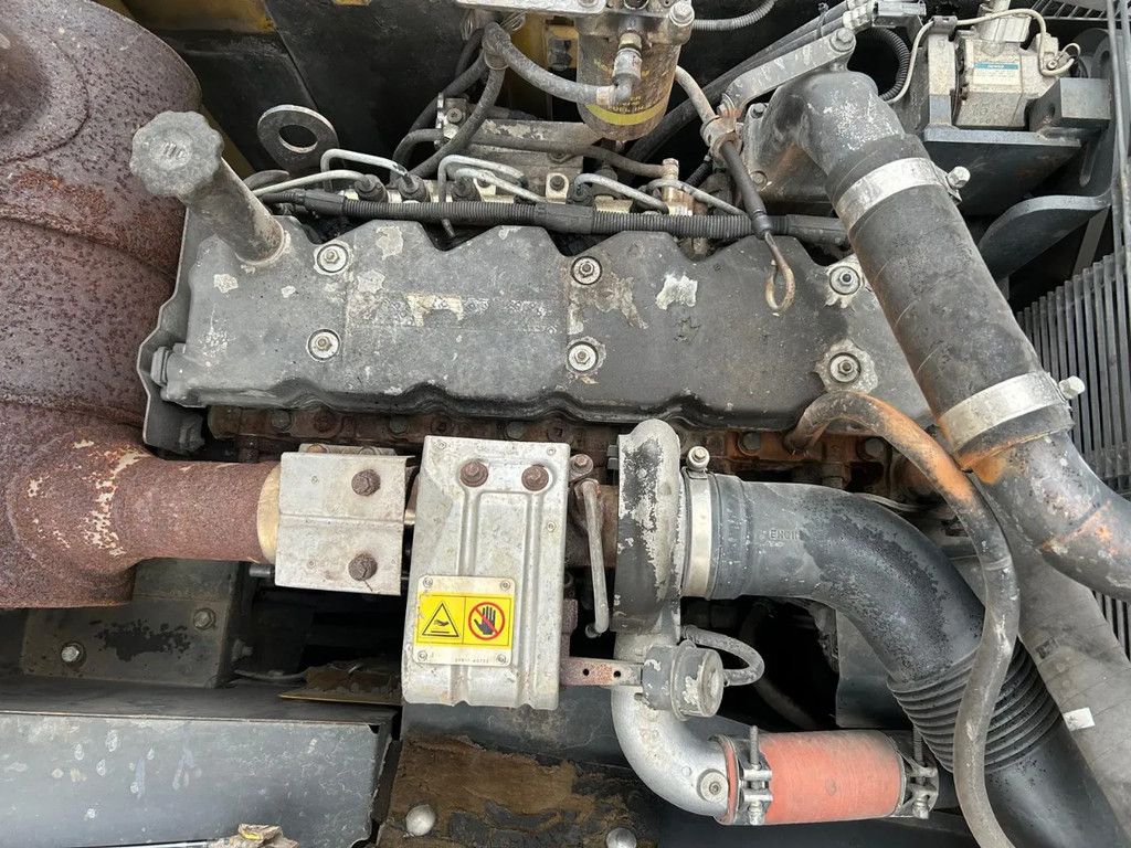 Komatsu PC 240LC-8