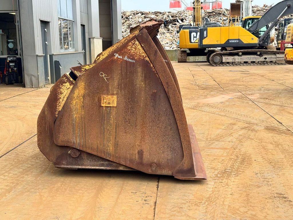 Caterpillar 950 K/M 962 K/M High dump bucket pin on