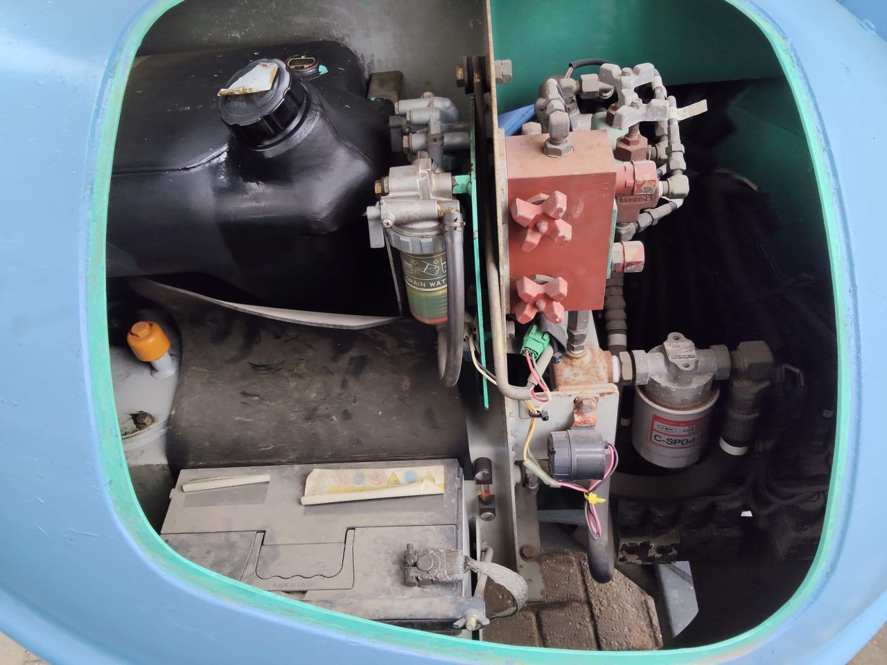 Nagano 070 hoogwerker / verbrede bak/ 2300kg