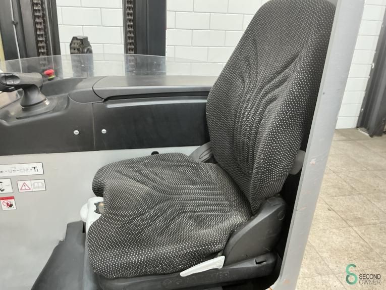 Schubmaststapler Elektrisch Still FM-X14SE 2016 Außenreifen