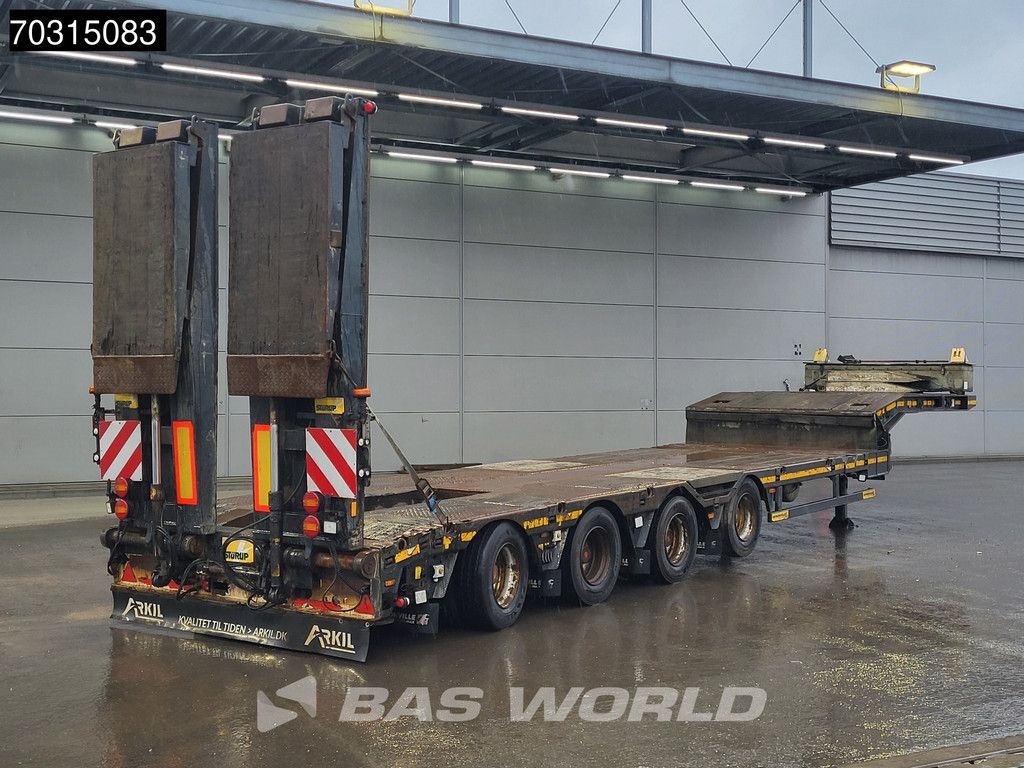 Faymonville F-S44-1ALN Extendable Ramps Steering Axle