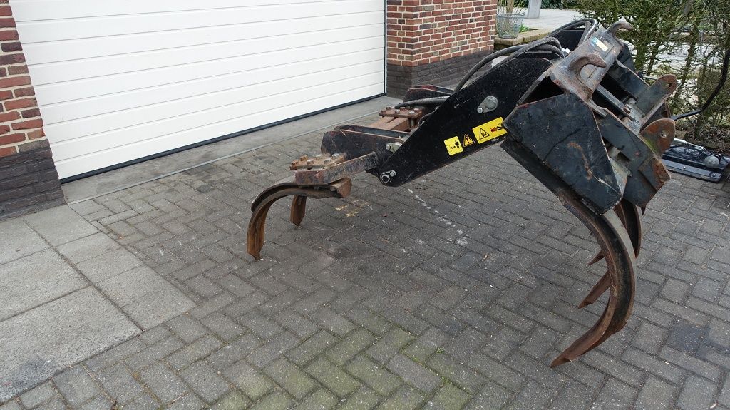 Boom-Houtgrijper Boom-Houtgrijper met euro aansluiting