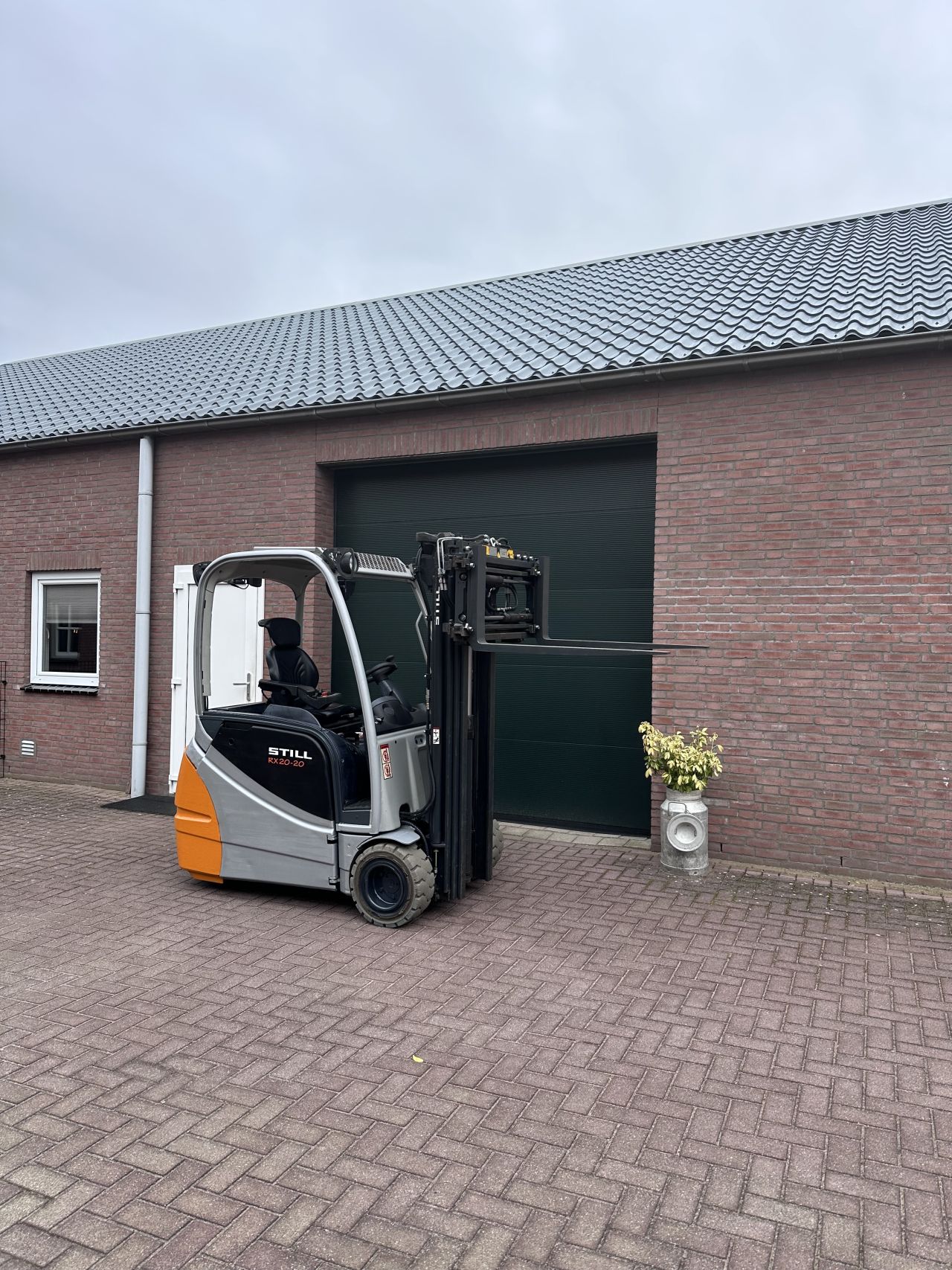 Still RX20-20 2000kg triplo versteller elektrische heftruck