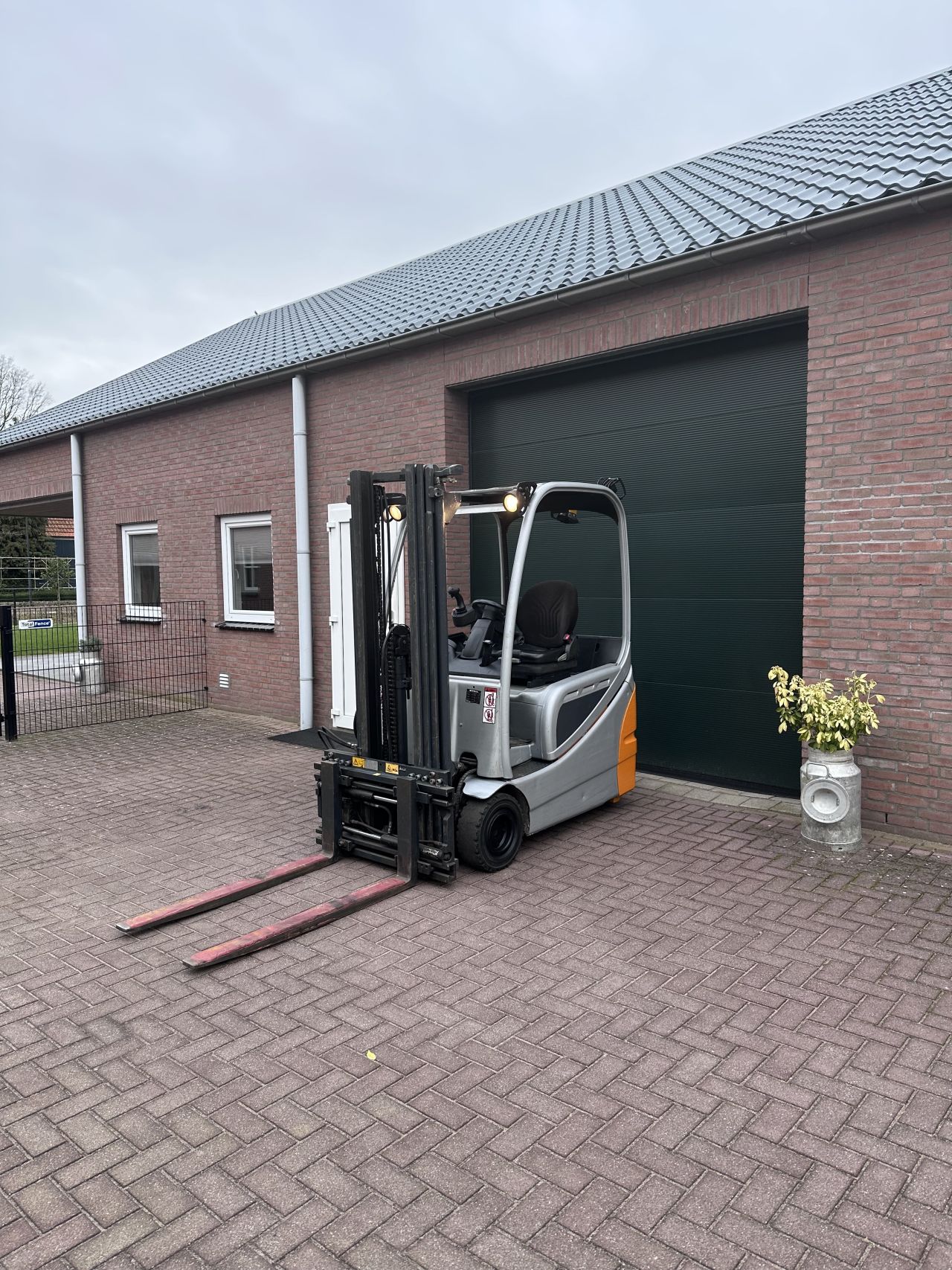 Still RX20-16 1600kg triplo versteller elektrische heftruck