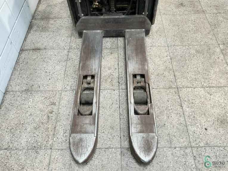 Stackers Electric BT SWE140L 2016