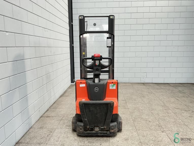 Stackers Electric BT SWE140L 2016