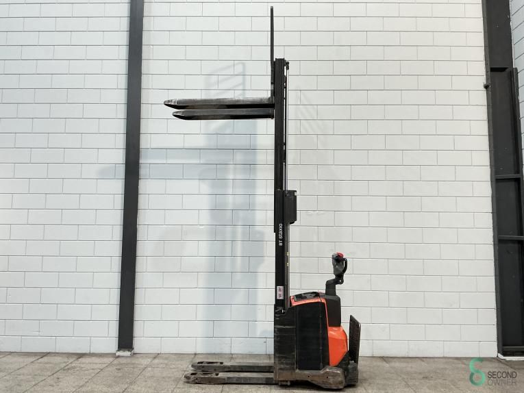 Stackers Electric BT SWE140L 2016