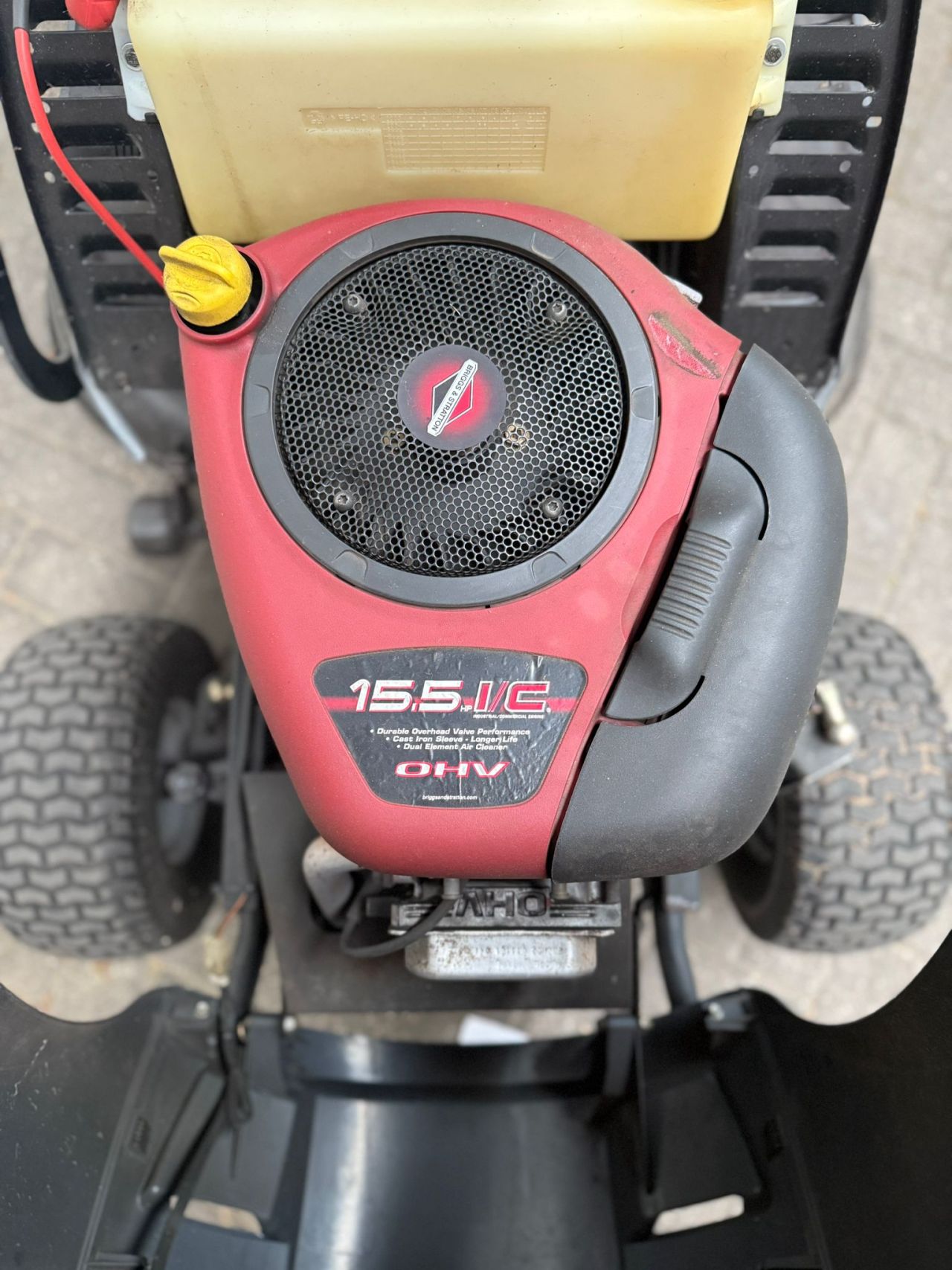 Castelgarden (Stiga) TCX 102 zitmaaier met nieuw maaidek.