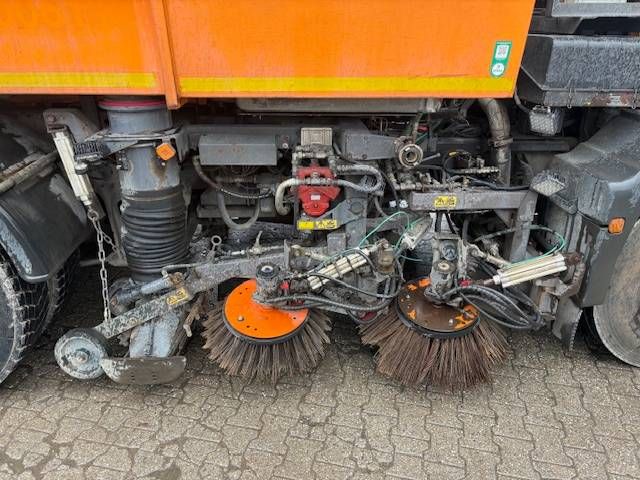 Veegwagen MAN TGM 18.340 Diesel 320pk 2017