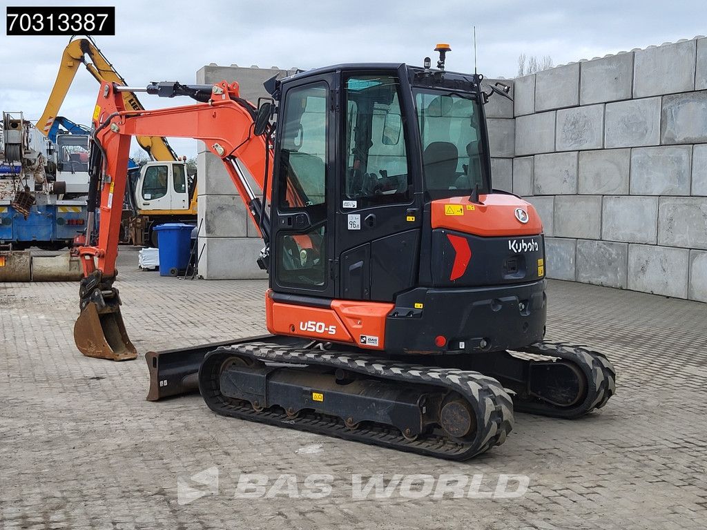 Kubota U50-5 3 Buckets