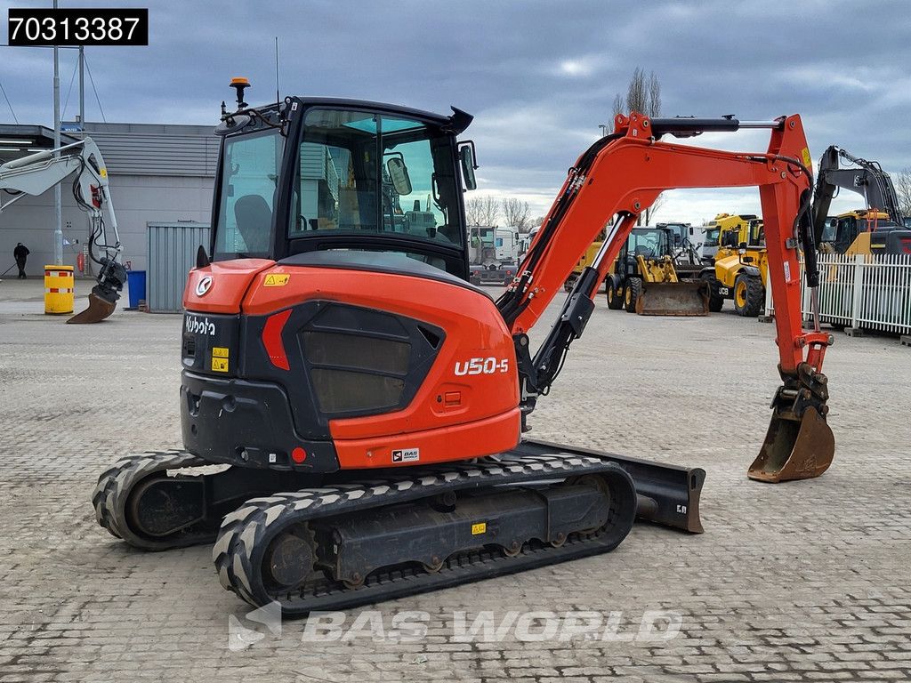 Kubota U50-5 3 Buckets