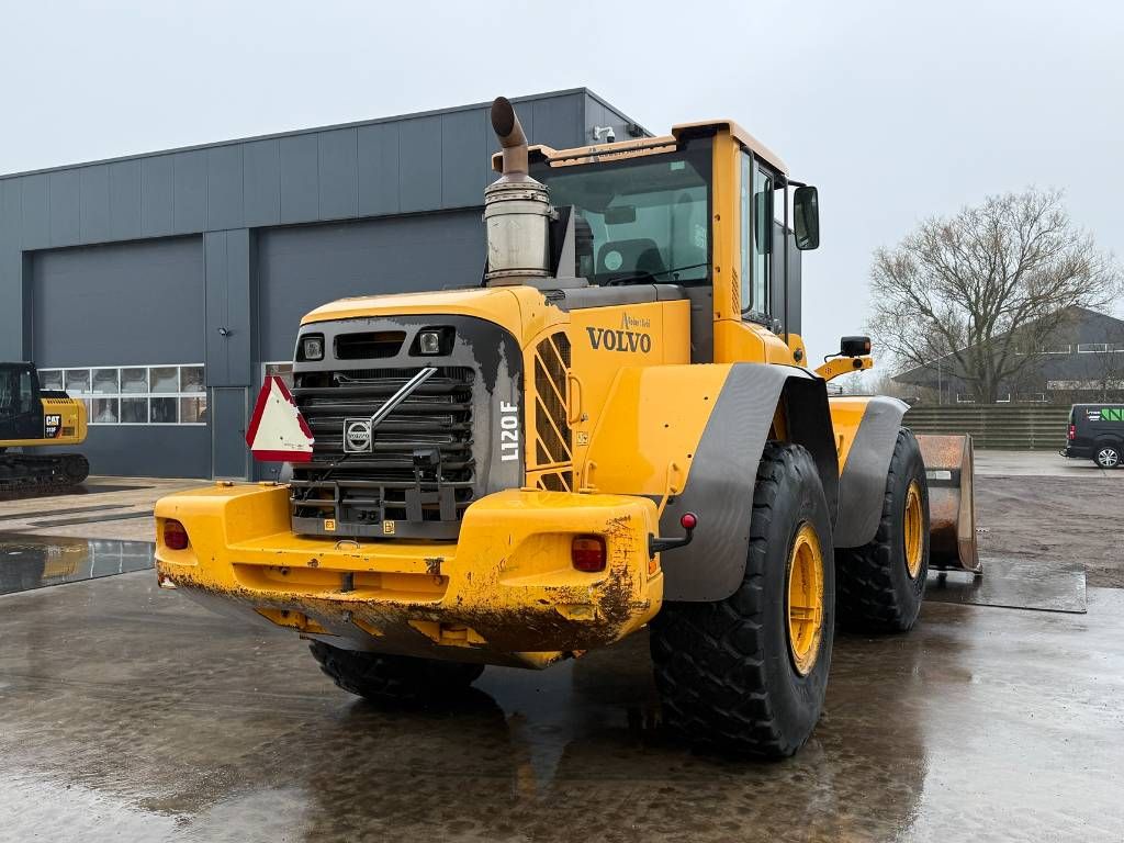 Volvo L 120 F