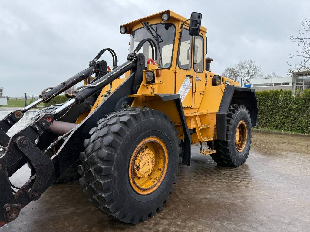 Volvo L 90