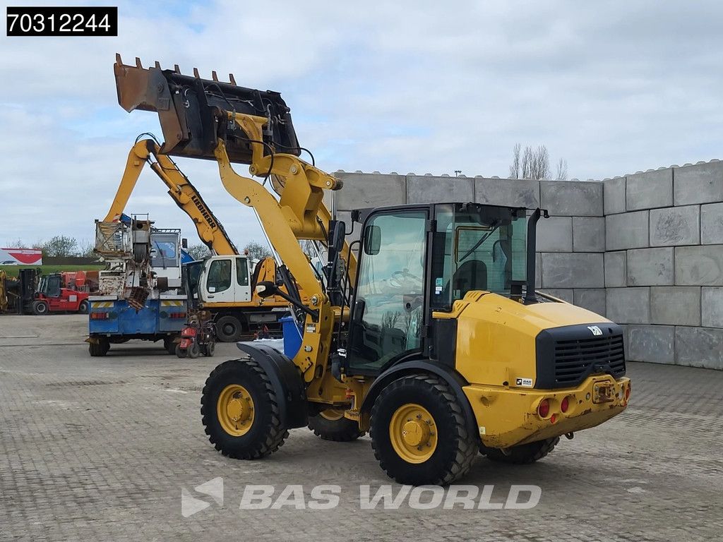 Caterpillar 906 M 4-1 Bucket