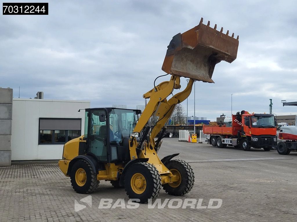 Caterpillar 906 M 4-1 Bucket