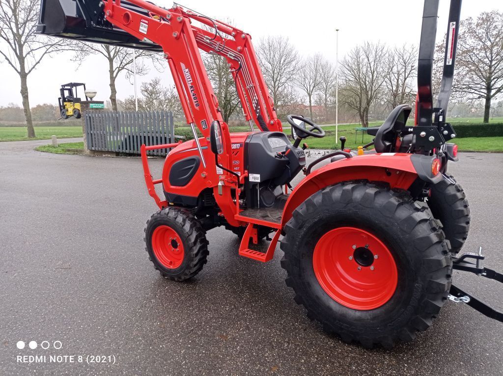 KIOTI CK5030 HST 50 PK met Voorlader !!! ( Live is to short to buy a boring tractor !!)
