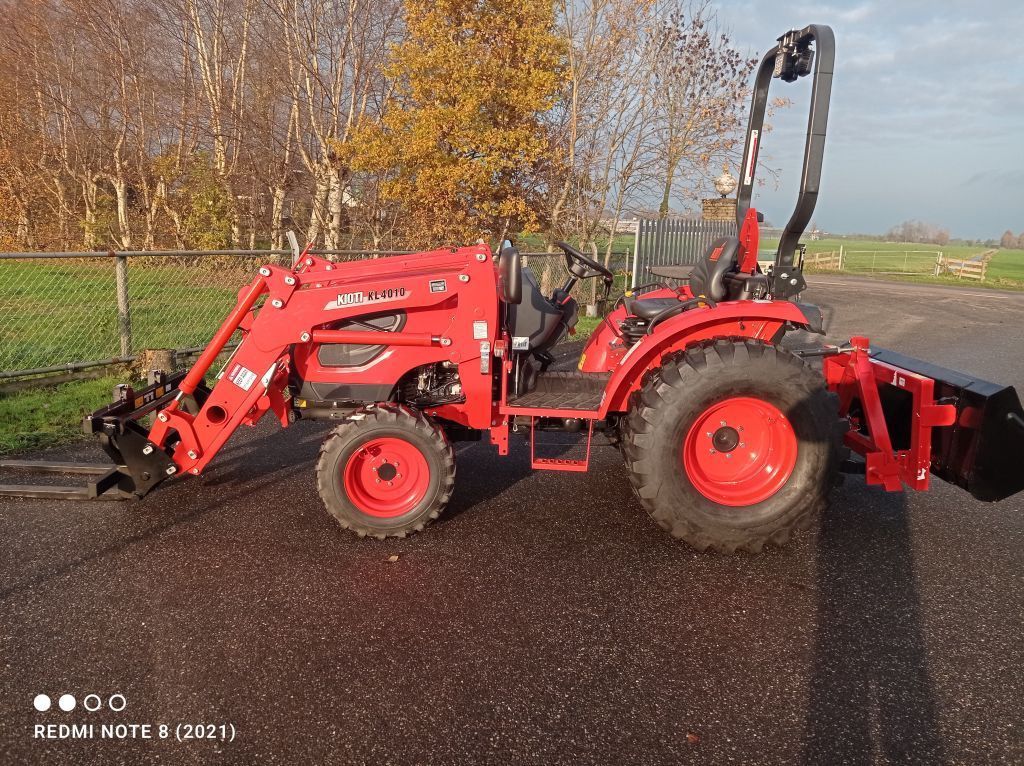 KIOTI CK5030 HST 50 PK met Voorlader !!! ( Live is to short to buy a boring tractor !!)