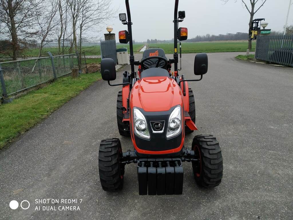 Kioti CX2510 hst rops frontloader
