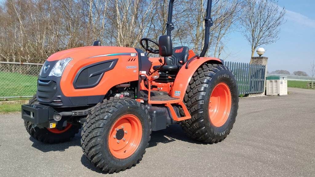 Kioti DK6030 HST