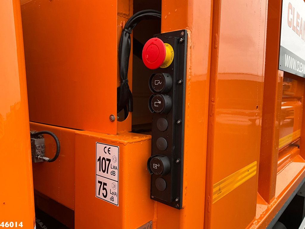 FUSO Canter 9C18 Geesink 7m³