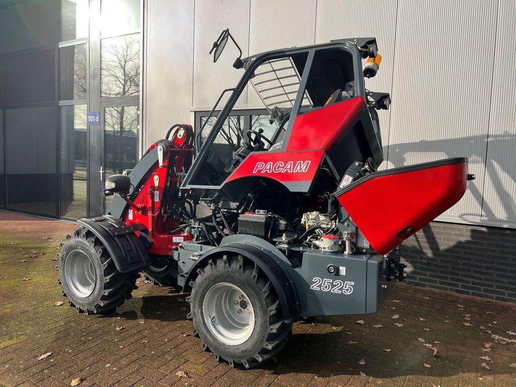 Pacam mini shovel 2525 2100 kg 25 pk top kwaliteit AKTIE (Weidemann Giant schaffer)