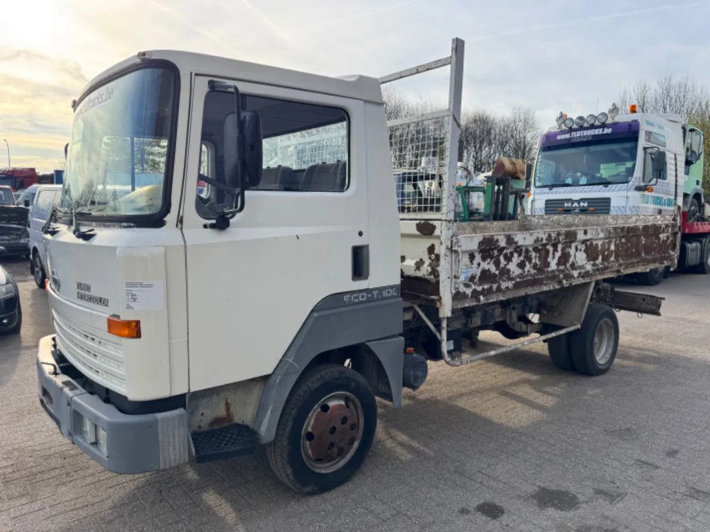 Nissan **ECO100-BENNE-TIPPER**