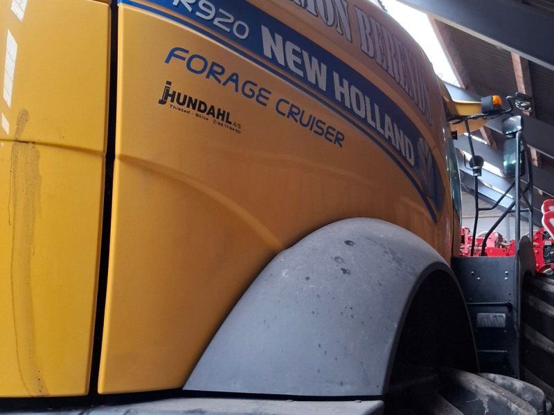 New Holland FR920 Forage Cruiser