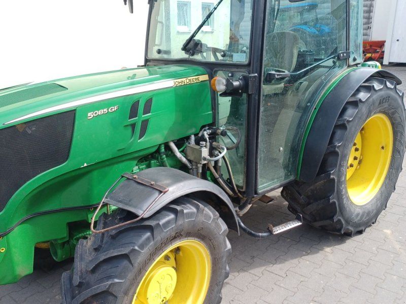John Deere 5085 GF