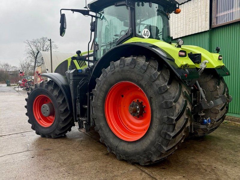 Claas Axion 920