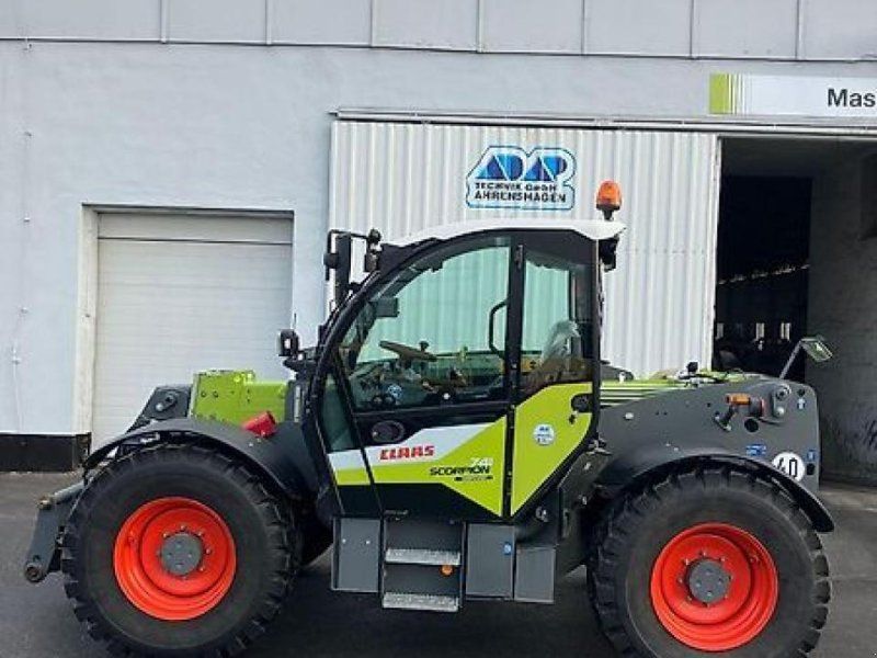 Claas scorpion 741