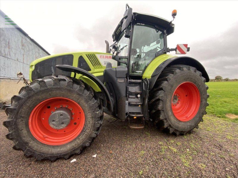 Claas AXION 930