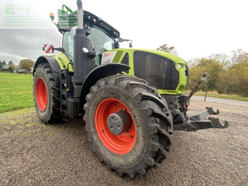 Claas AXION 930