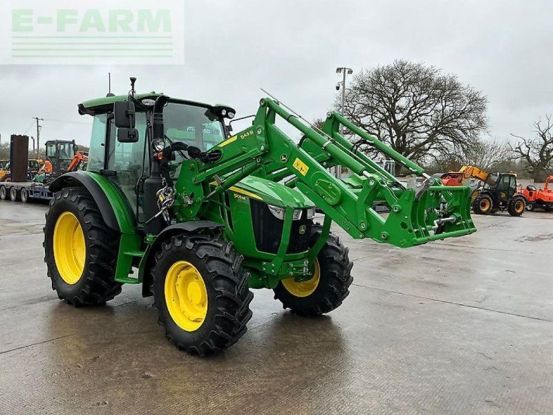John Deere 5105m