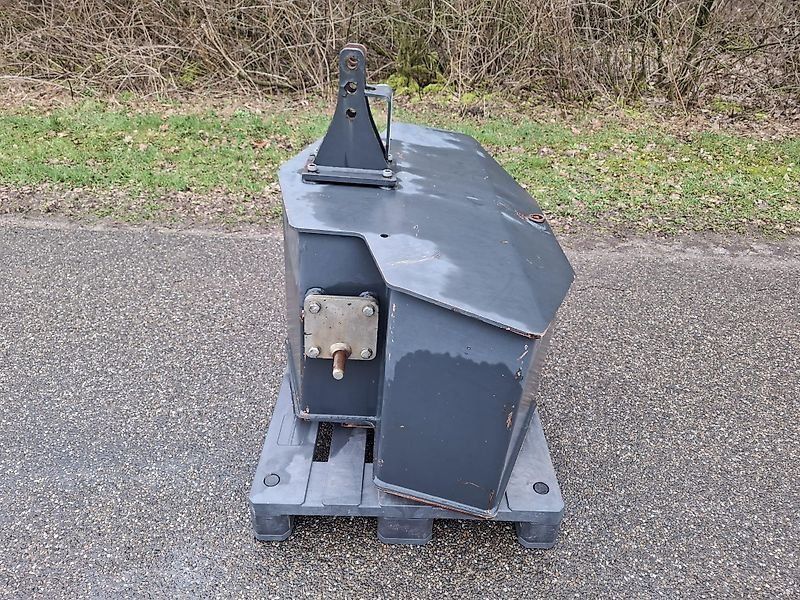 1500 kg