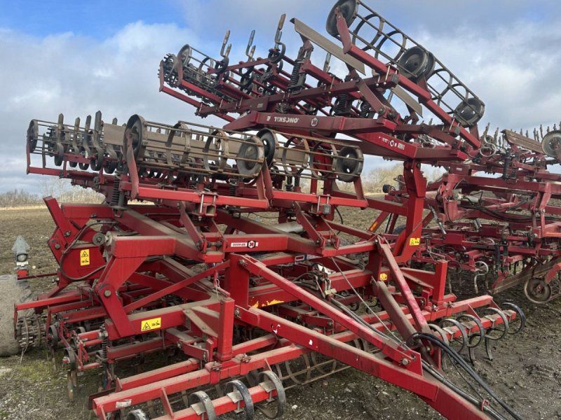 Kongskilde 6 meter germinator med CROSKILL tromle bagerst. Velnet til roe