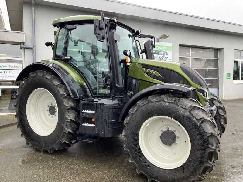 Valtra N155EA
