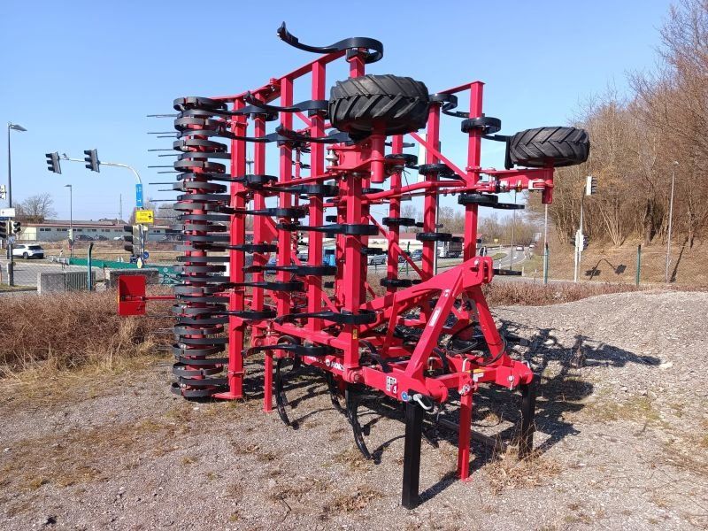 Horsch FINER 6 SL mit Doppelstriegel