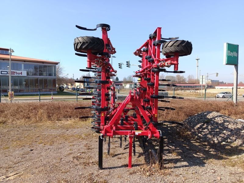 Horsch FINER 6 SL mit Doppelstriegel