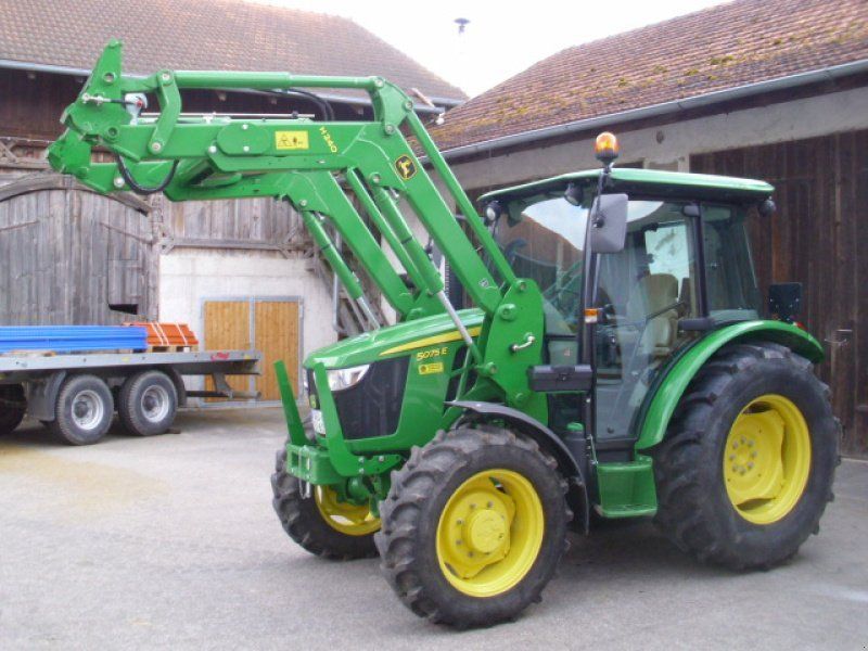 John Deere 5075 E