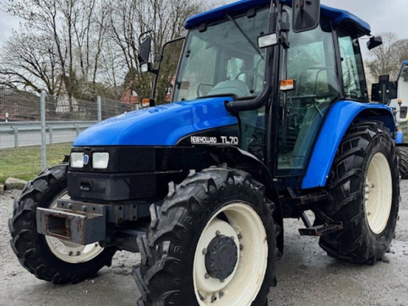 New Holland TL 70