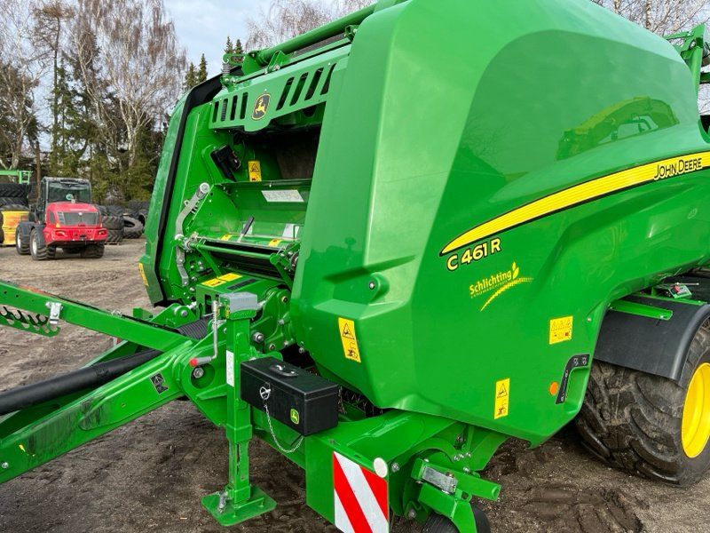 John Deere C461R