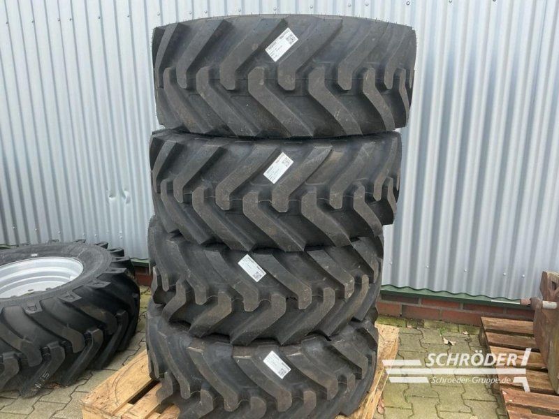 BKT 4X 400/70 R24