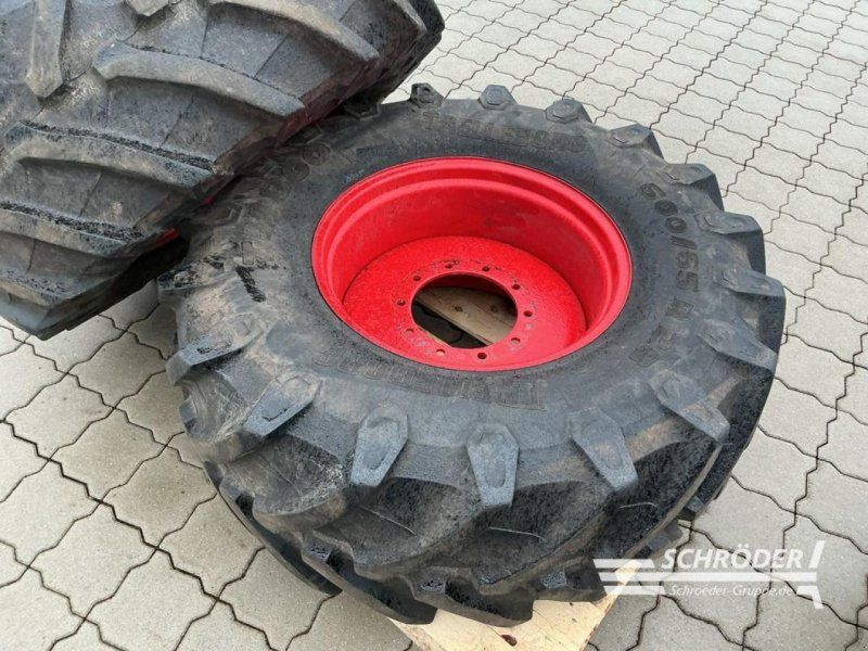 Fendt 2X 600/65 R28 + 2X 650/65 R42 TRELLEBORG