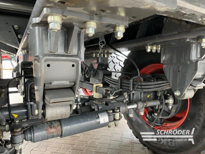 Claas CARGOS 750 + LADERAUMABDECKUNG