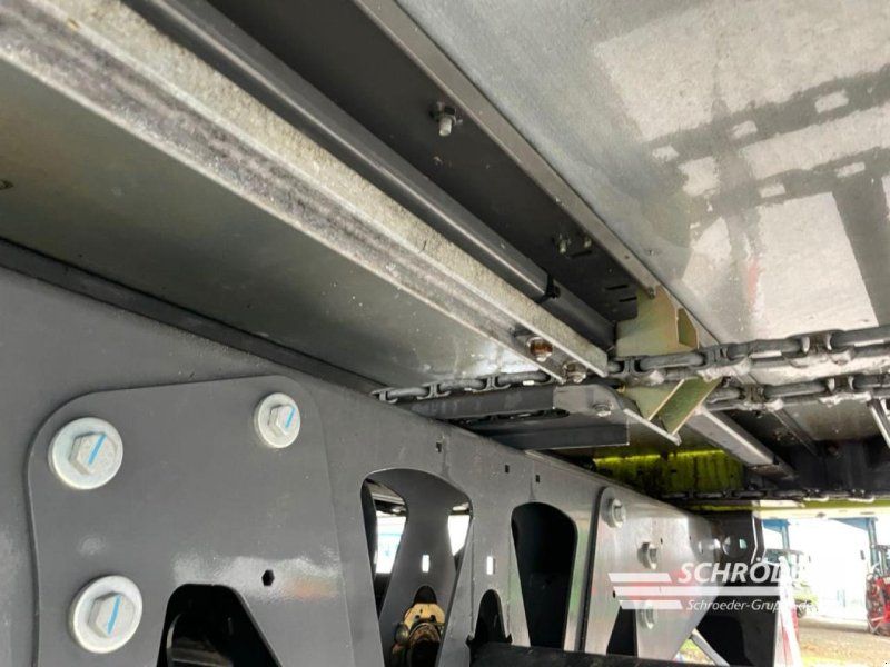 Claas CARGOS 750 + LADERAUMABDECKUNG