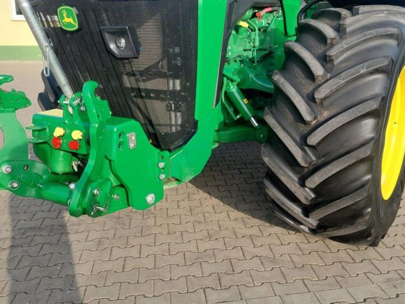 John Deere R8 340