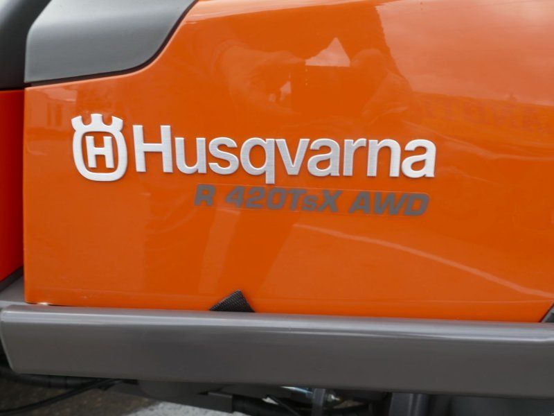 Husqvarna R 420TsX AWD