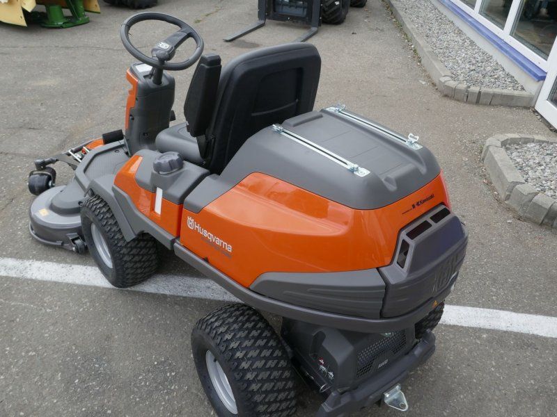 Husqvarna R 420TsX AWD