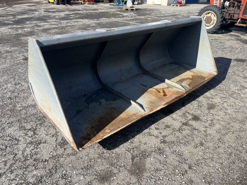 Stekro Volumenschaufel 240cm mit Euroaufnahme